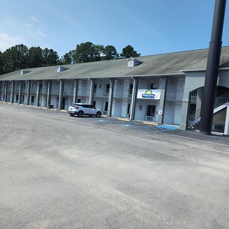 Days Inn By Wyndham Hardeeville Near Hilton Head Εξωτερικό φωτογραφία
