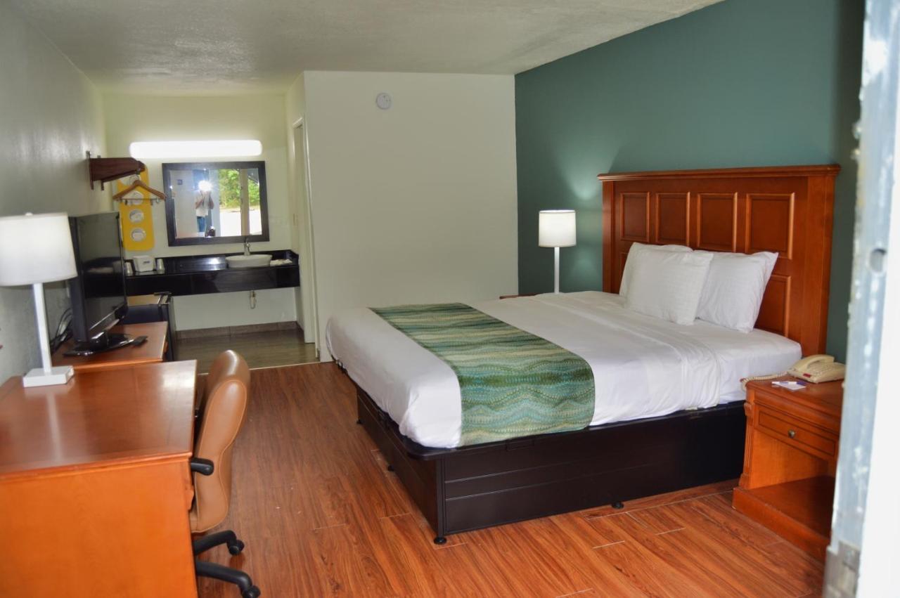 Days Inn By Wyndham Hardeeville Near Hilton Head Εξωτερικό φωτογραφία