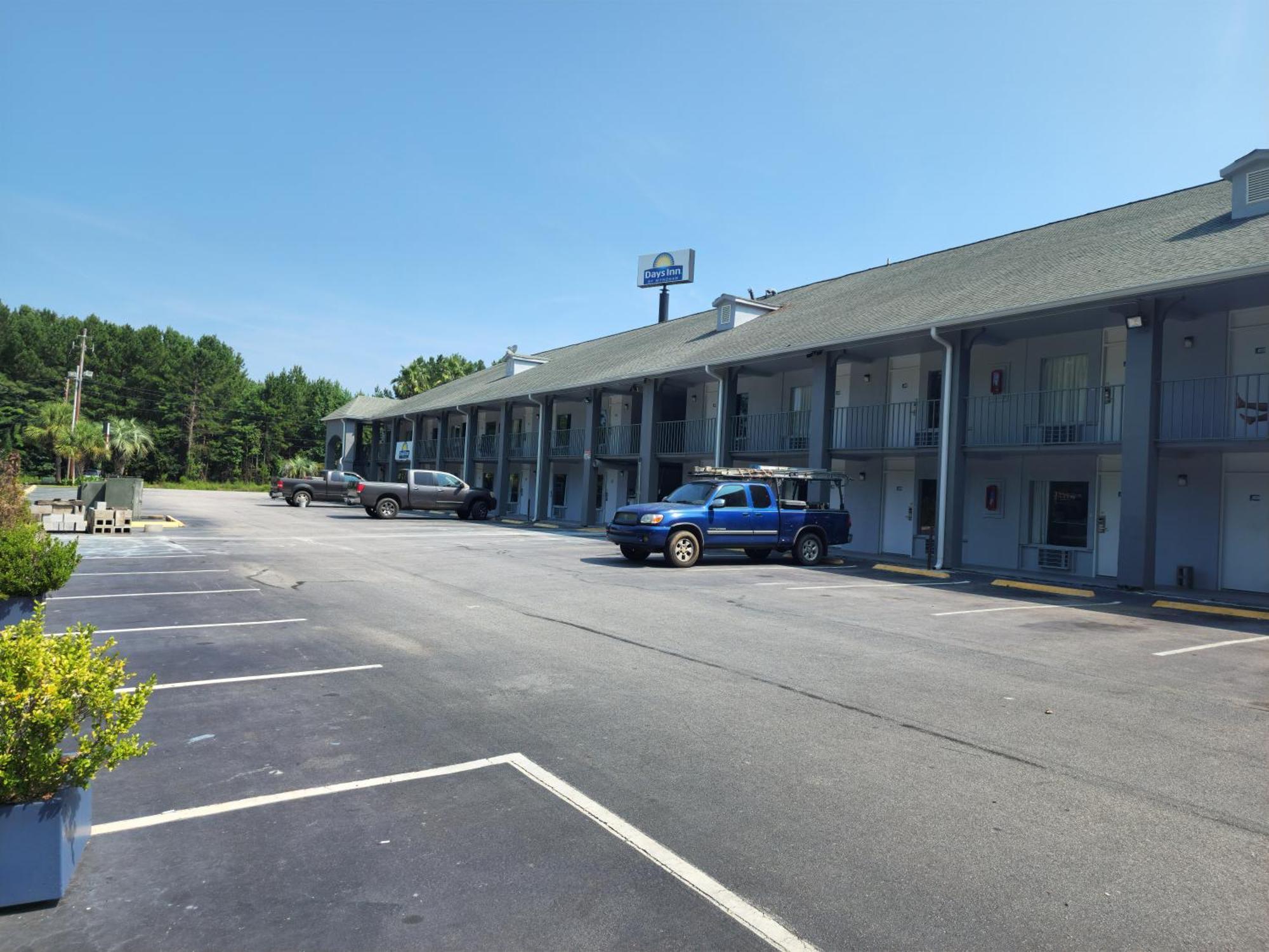 Days Inn By Wyndham Hardeeville Near Hilton Head Εξωτερικό φωτογραφία