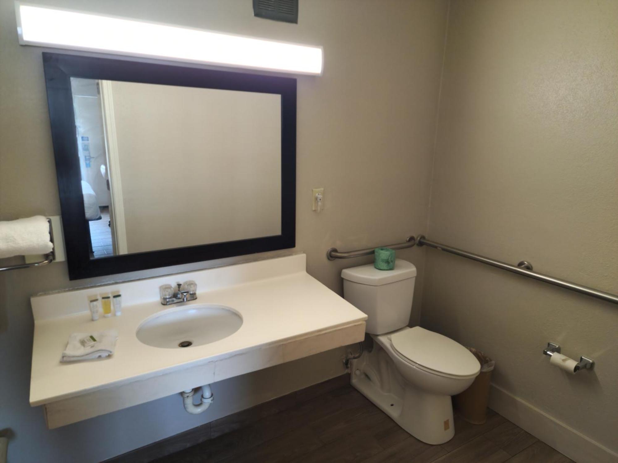 Days Inn By Wyndham Hardeeville Near Hilton Head Εξωτερικό φωτογραφία