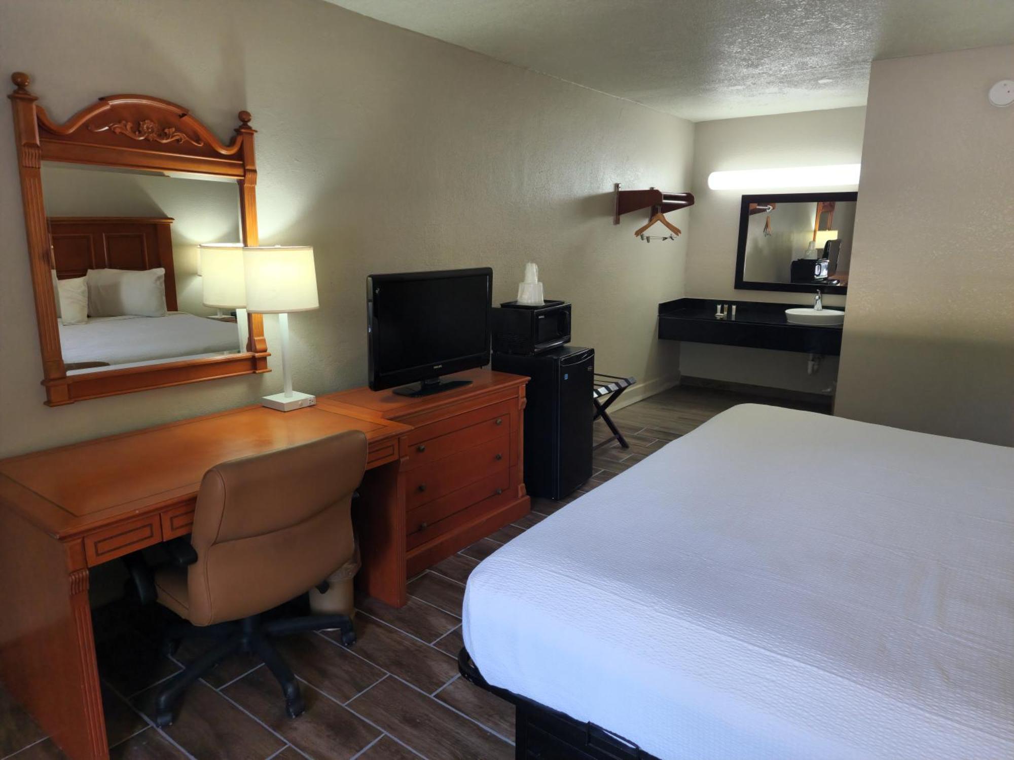 Days Inn By Wyndham Hardeeville Near Hilton Head Εξωτερικό φωτογραφία