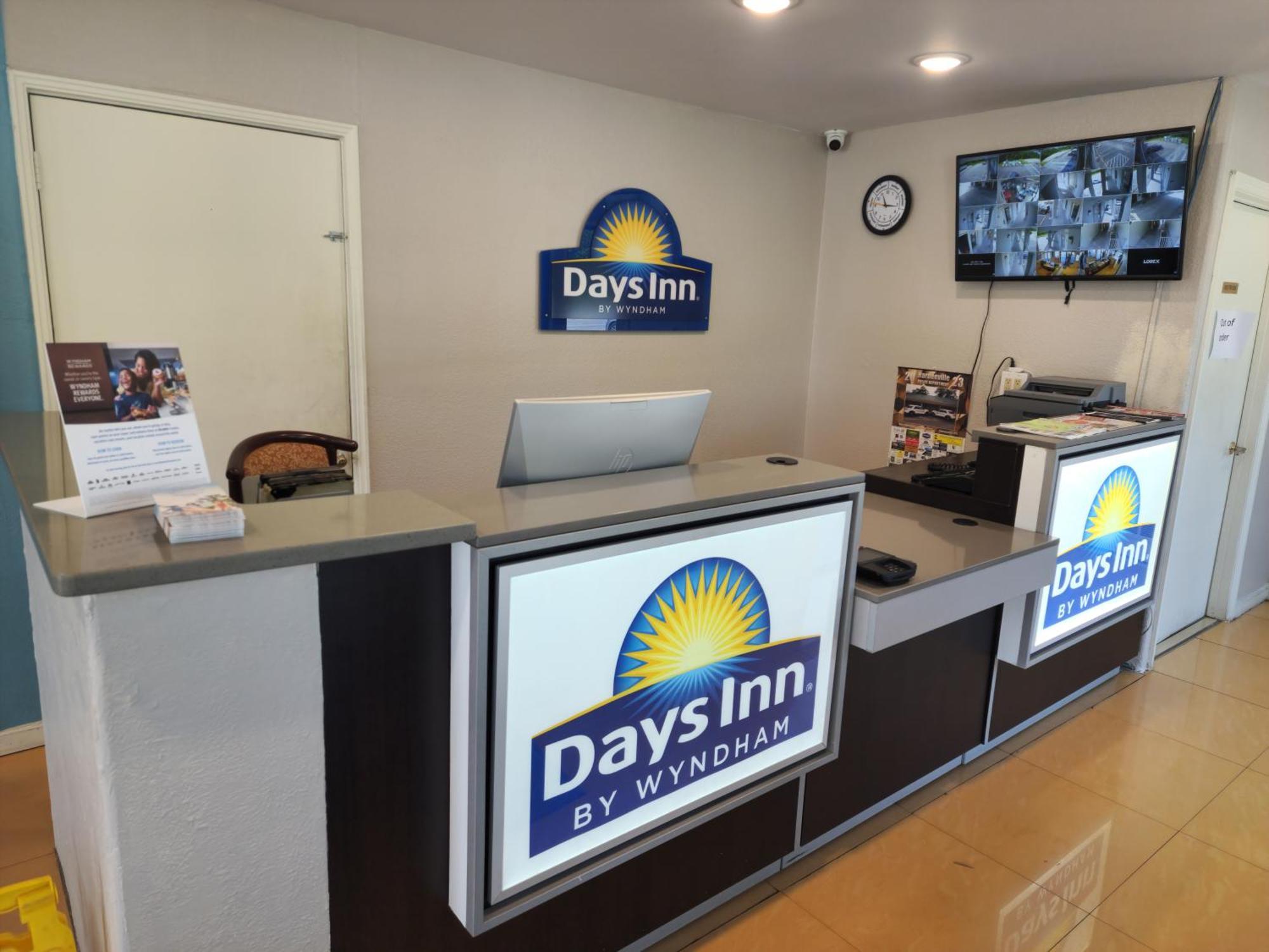 Days Inn By Wyndham Hardeeville Near Hilton Head Εξωτερικό φωτογραφία