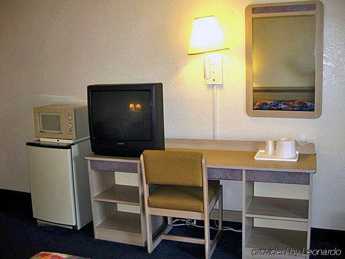 Days Inn By Wyndham Hardeeville Near Hilton Head Εξωτερικό φωτογραφία