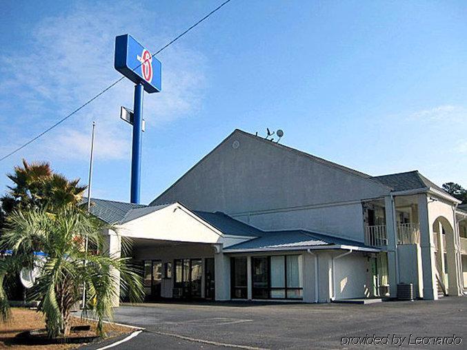 Days Inn By Wyndham Hardeeville Near Hilton Head Εξωτερικό φωτογραφία